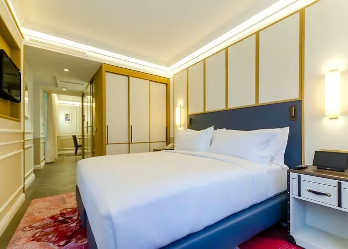 The Emerald House - Curio Collection By Hilton 4* Lissabon