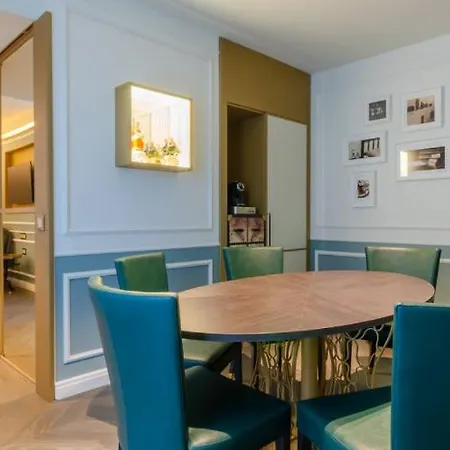 The Emerald House - Curio Collection By Hilton فندق