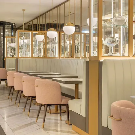 The Emerald House - Curio Collection By Hilton فندق