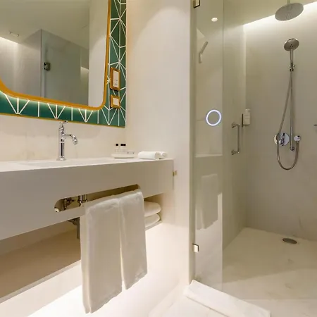The Emerald House - Curio Collection By Hilton מלון