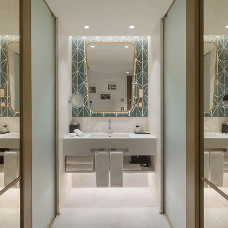 Otel The Emerald House - Curio Collection By Hilton