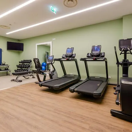 The Emerald House - Curio Collection By Hilton Lizbona