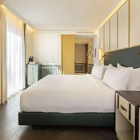 מלון The Emerald House - Curio Collection By Hilton 4*