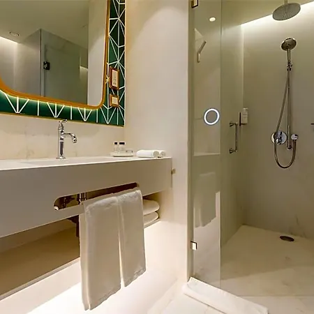 The Emerald House - Curio Collection By Hilton 호텔