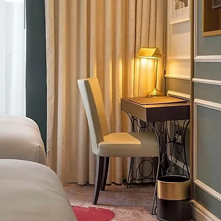 The Emerald House - Curio Collection By Hilton 호텔 리스본