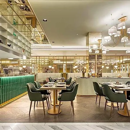 The Emerald House - Curio Collection By Hilton 리스본