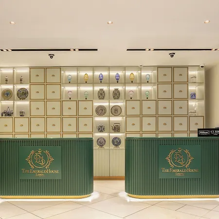 Hotel The Emerald House - Curio Collection By Hilton Lisbon