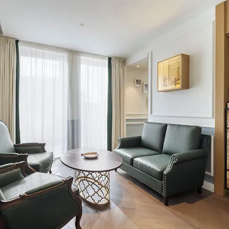 The Emerald House - Curio Collection By Hilton Hotel Lisbon