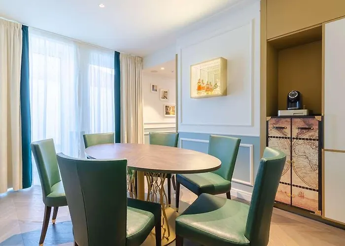 The Emerald House - Curio Collection By Hilton Lissabon