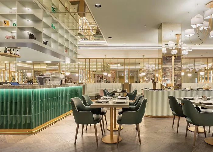 Hotel The Emerald House - Curio Collection By Hilton Lissabon