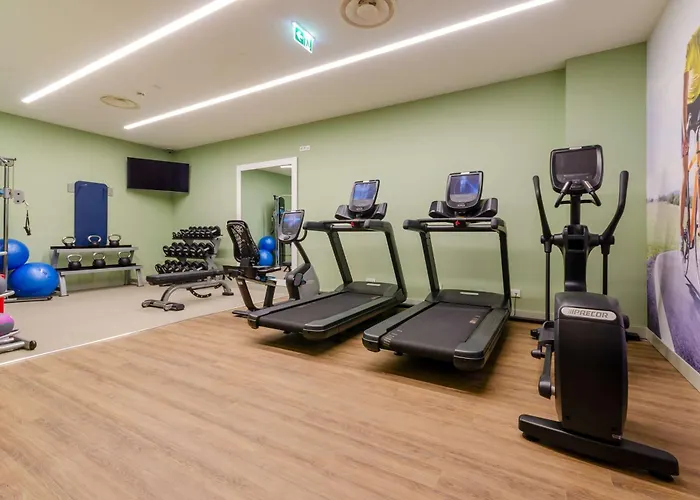 The Emerald House - Curio Collection By Hilton Lisboa