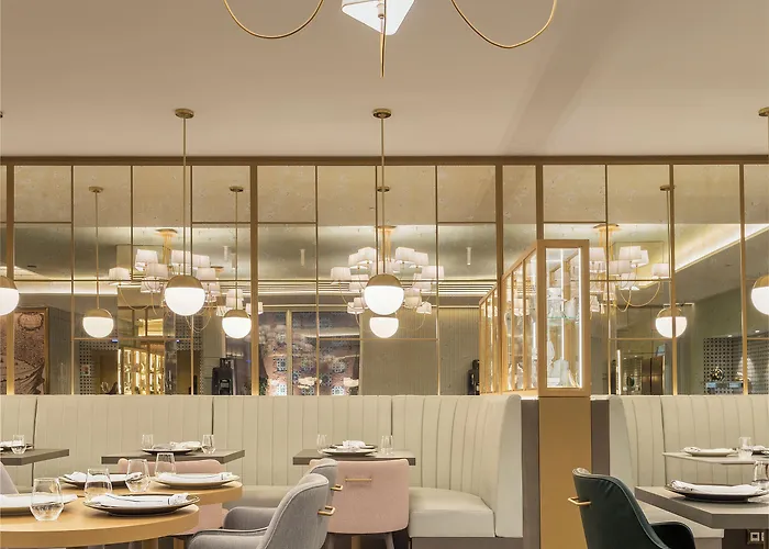 酒店 The Emerald House - Curio Collection By Hilton 4*