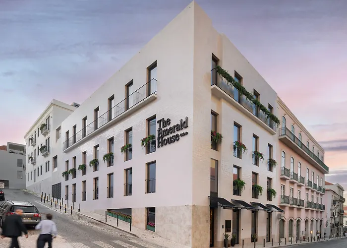 The Emerald House - Curio Collection By Hilton Lisboa