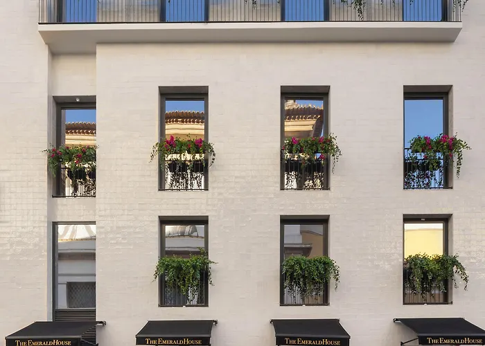 酒店 The Emerald House - Curio Collection By Hilton 4*