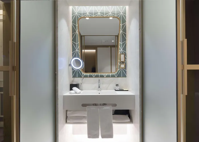 The Emerald House - Curio Collection By Hilton 4* Lissabon