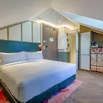 The Emerald House - Curio Collection By Hilton Lisbon