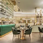 Hotel The Emerald House - Curio Collection By Hilton Lisbon