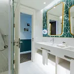 Hotel The Emerald House - Curio Collection By Hilton Lisbon