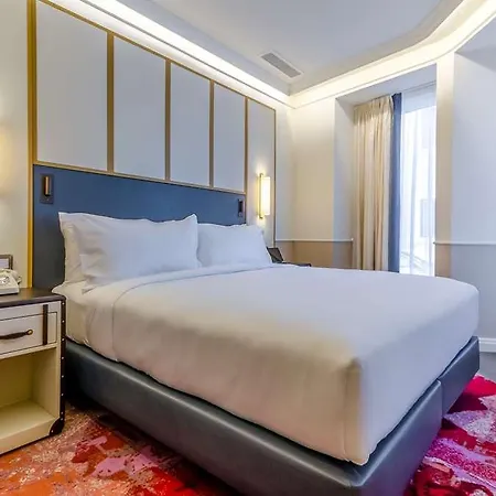 מלון The Emerald House - Curio Collection By Hilton