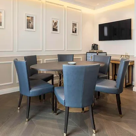 מלון The Emerald House - Curio Collection By Hilton ליסבון