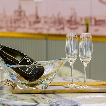 The Emerald House - Curio Collection By Hilton מלון