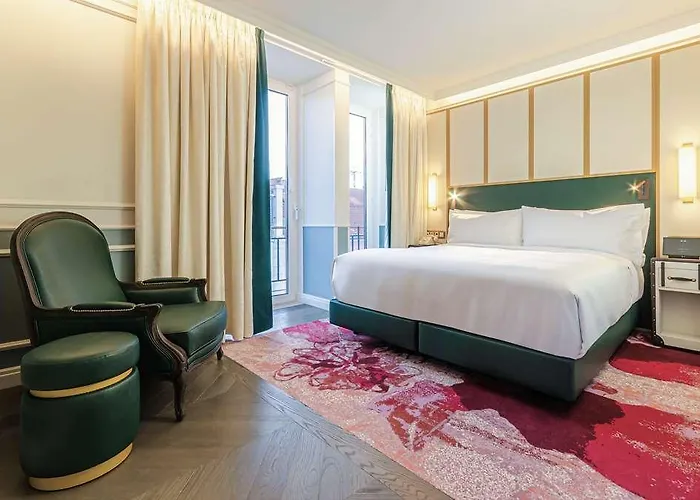 The Emerald House - Curio Collection By Hilton Hotel Lisboa